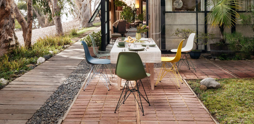Vyhrajte ikonu mezi židlemi Eames Plastic od Vitra!