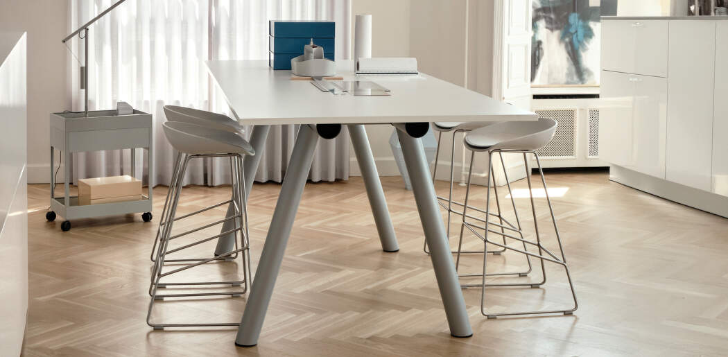Zaměřeno na hi-tech: chladný surový design