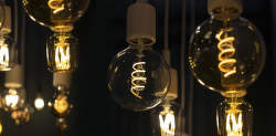 Retro žárovky jako pocta Edisonovi