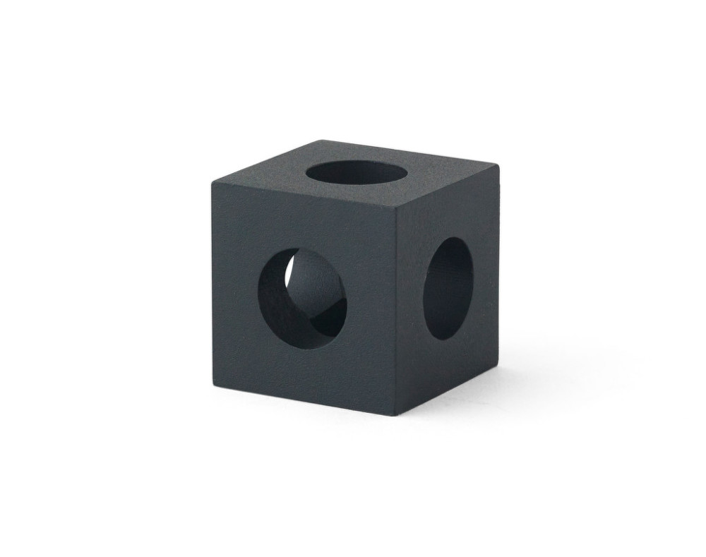 Svícen Cube Candle Holder od Menu, Black DesignVille