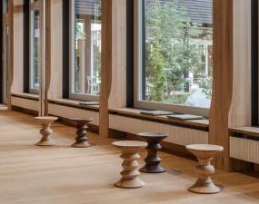 Stolička Stools C, chestnut natural