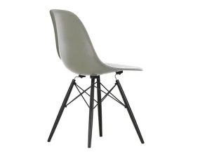 Židle Eames Fiberglass DSW, raw umber/black maple