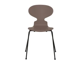 Židle Ant™ 3101 lacquered, deep clay / black