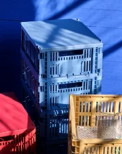 Kovové víko Colour Crate M, electric blue