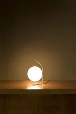 Stolní lampa IC T1 Low, brass