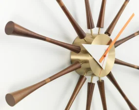 Hodiny Spindle Clock