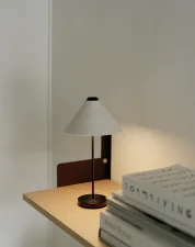 Přenosná stolní lampa Brolly, linen