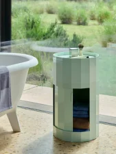 Úložný stolek Facet Cabinet High, soft mint
