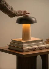 Přenosná stolní lampa Reverse, sand/bronzed