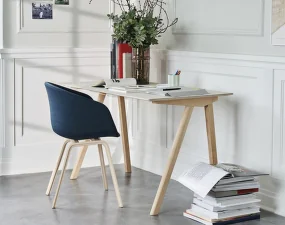 Stůl Copenhague CPH 90, water-based lacquered oak/black linoleum