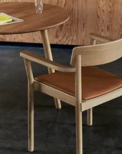 Židle Betty TK11, oak / Noble cognac leather