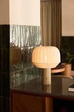 Stolní lampa Tradition, white