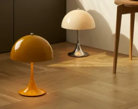 Přenosná lampa Panthella 250, chrome opal beige