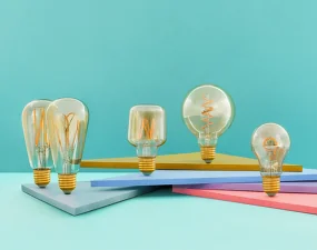 Retro LED žárovka WattNott Whirly Wyatt 4W, Gold