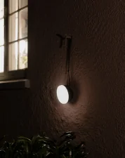 Přenosná lampa Sphere Adventure Light, Dark Bronze
