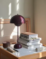 Stolní lampa Flowerpot VP3, dark plum