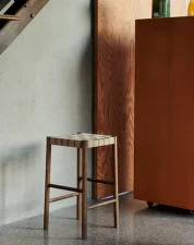 Barová stolička Betty TK7, smoked oak / natural webbing