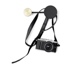 Věšák Afteroom Small, black / brass