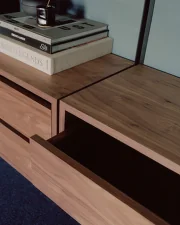 Závěsná skříňka Cabinet Low w. Drawers, walnut