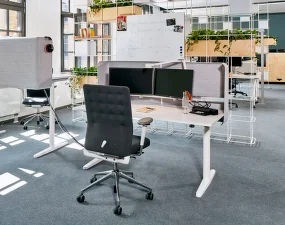 Kancelářská židle ID Trim 2D Armrests, Plano nero coconut