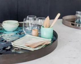 Tác Glass Tray Round L, overlapping dots
