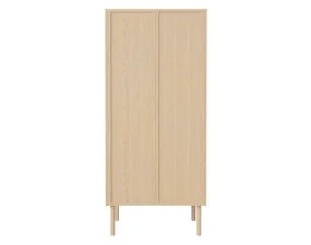 Skříň Cana s dřevěnými dveřmi a policemi, white oiled oak