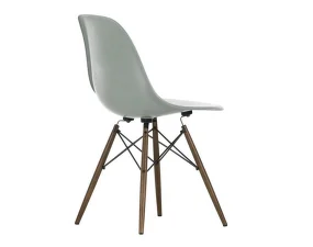 Židle Eames Fiberglass DSW, sea foam green/dark maple