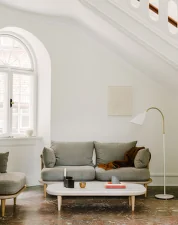 Stolek Fly SC5, white oiled oak/honed Bianco Carrara