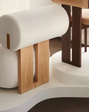Křeslo Hippo, Barnum Bouclé 24 / natural oak