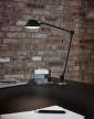 Lampa AQ01 stolní, black