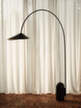 Stojací lampa Arum Arched, black