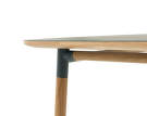 Stůl Form od Normann Copenhagen