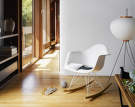 Houpací křeslo Vitra Eames Chair RAR, cream