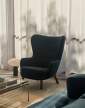 kreslo-Petra VB3 Lounge Chair, walnut / Vidar 554