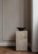 Odkládací stolek Plinth Tall, Kunis Breccia sand