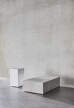 Stolek Plinth, Carrara