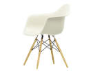 Vitra-Eames-Plastic-Chair-DAW