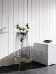 Odkládací stolek Plinth Cubic, Carrara