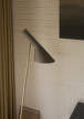 Stojací lampa AJ, warm grey/brass