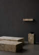 Stolek Plinth, Kunis Breccia sand