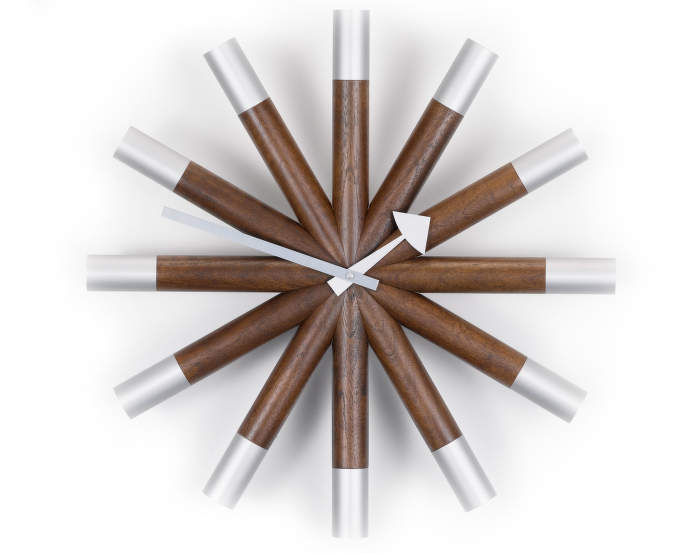 Hodiny Vitra Wheel Clock, walnut