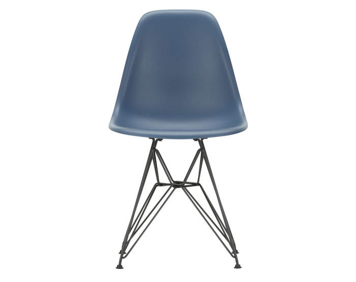 Vitra Eames Plastic Chair DSR