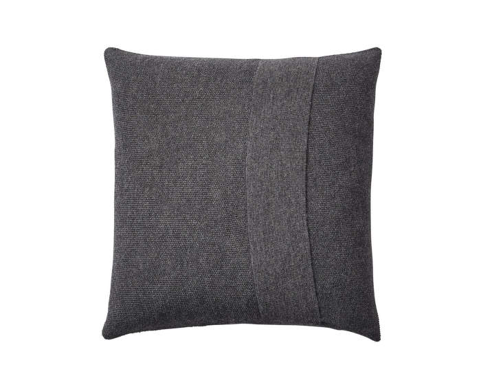 Layer-Cushion-50x50-dark-grey