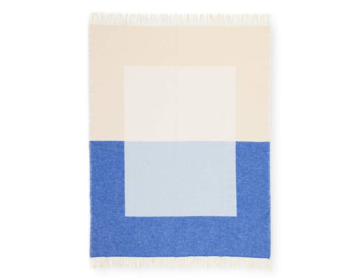 deka-Echo Throw Blanket, blue