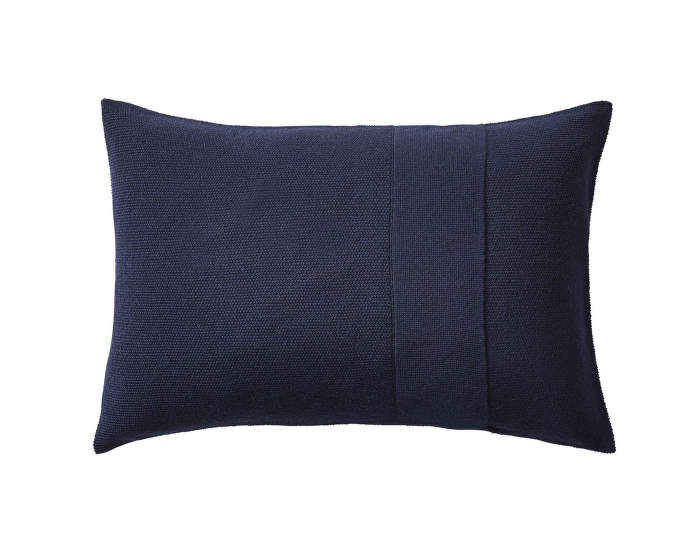Layer-Cushion-40x60-midnight-blue