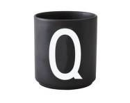 Hrnek s písmenem Q, black