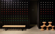 Věšáky Coat Dots od Vitra