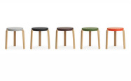 Stoličky Tap Stool od Normann Copenhagen