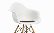 Sedáky Seat Dots od Vitra