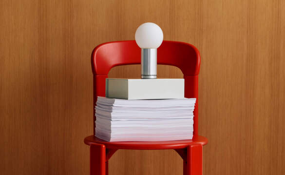 Stolní lampy Turn On od HAY